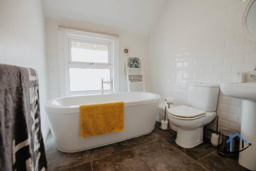 Indigo Snug - Gorgeous 2 Bed Flat In The Heart Of Кромер Екстер'єр фото