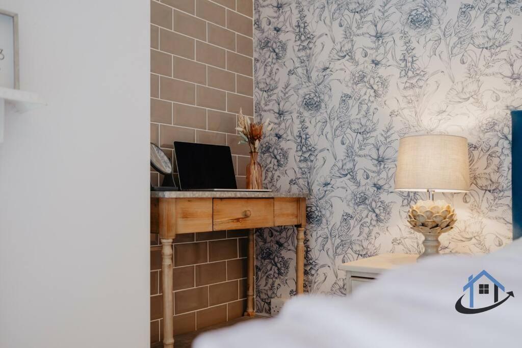 Indigo Snug - Gorgeous 2 Bed Flat In The Heart Of Кромер Екстер'єр фото