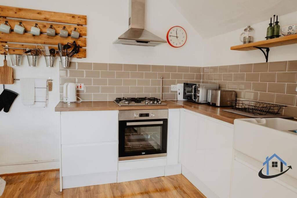 Indigo Snug - Gorgeous 2 Bed Flat In The Heart Of Кромер Екстер'єр фото